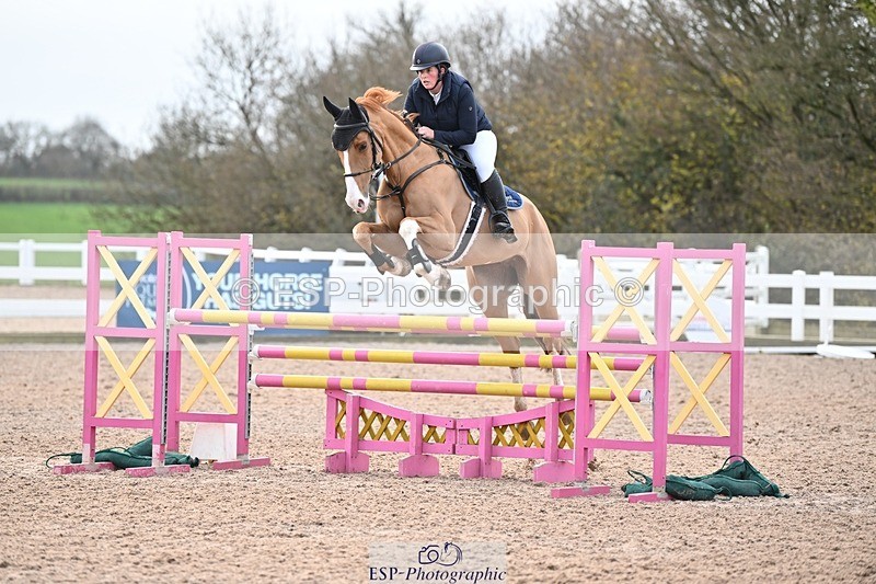 241206-130008-00881 - Cls 5 Newcomers and 1.10m Open