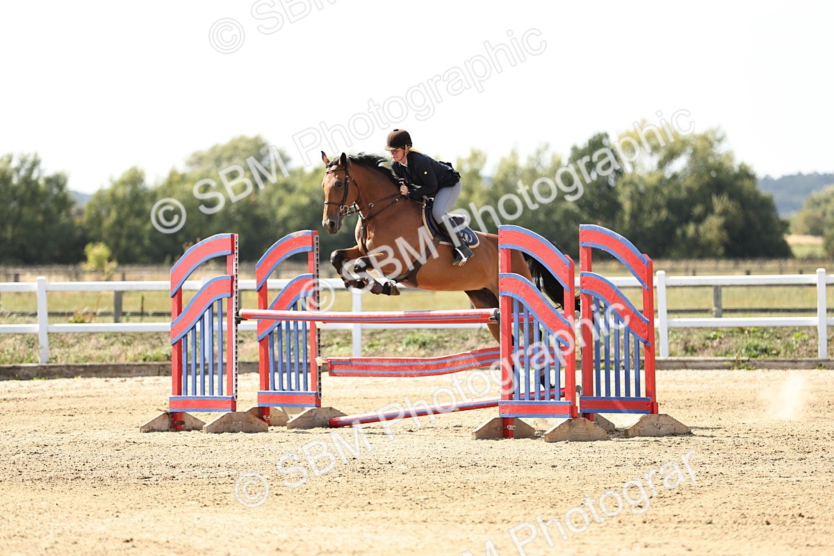 SBM_005081 - Class 6 = Senior Newcomers - 1.10m Open