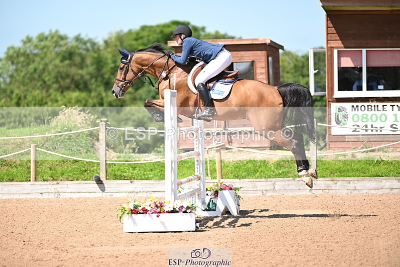 240718A-112450-04764 - Cls 1, 3 Star Small Tour 1.35m