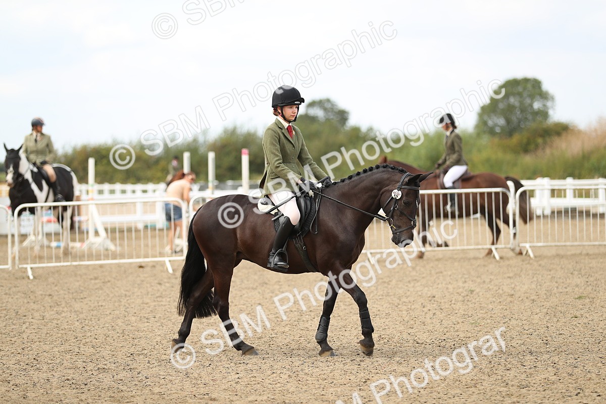 SBM_05608 - Class 48a Style & Performance 70cm (15-19)