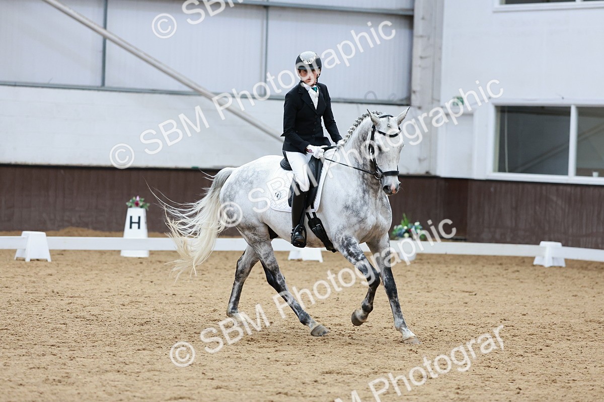 SBM_010029 - Class 6b - Novice 6 - 12.40-13.43