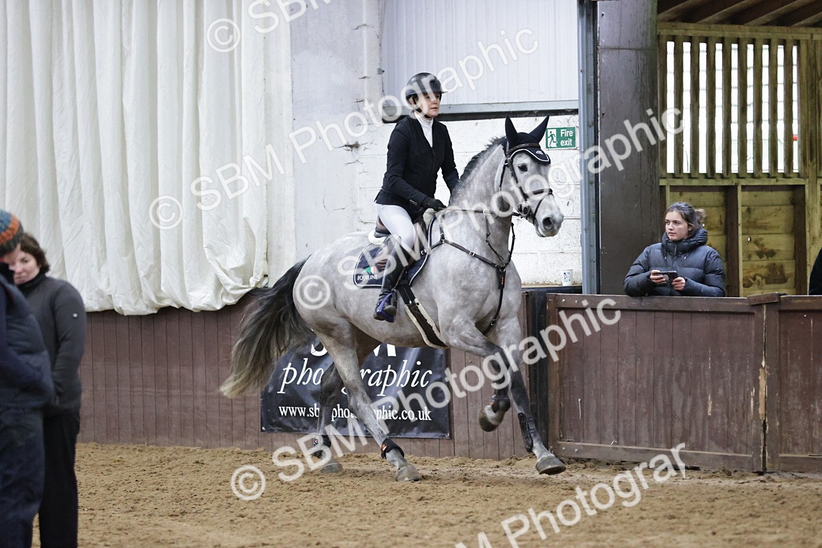 SBM_001390 - Class 4 - Senior Newcomers/ 1.10m Open