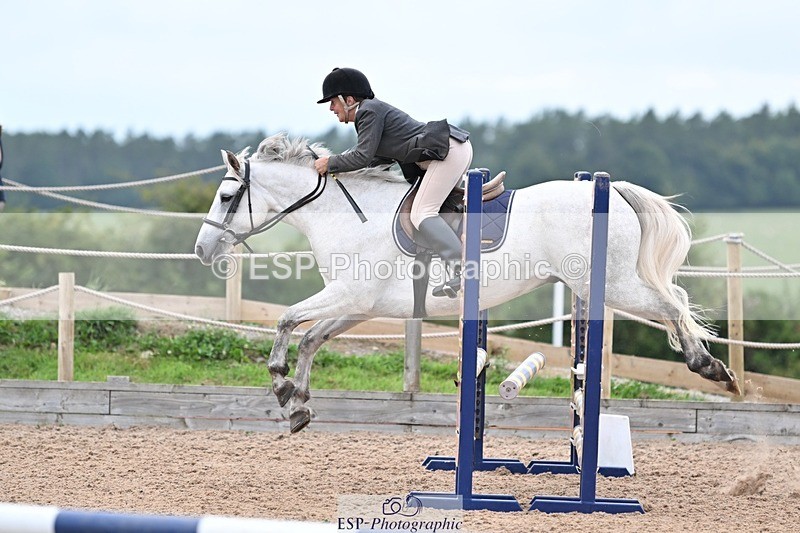 240813-163343-00244 - Classes 3A&B & 4 70cm