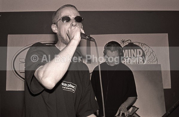 32 mindbomb - Style Warz (the 4 elements) @ elemental 01.12.99