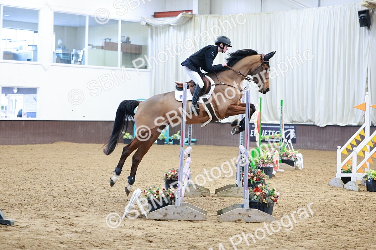 SBM_003080 - Class 10 - Nupafeed Supplements Senior Discovery/ 1m Open