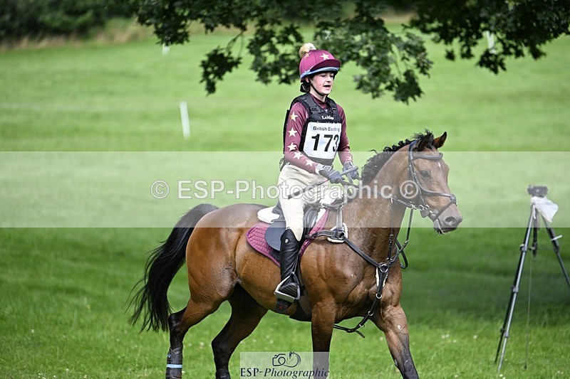 240803-145956-08371 - 173-Grace_Tucker-UPDOWN_DAI