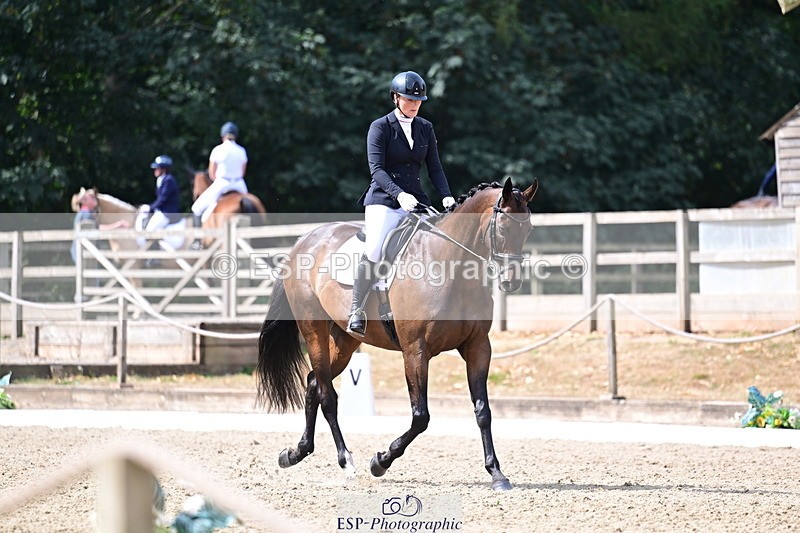 260802A-110629-05467 - Novice Silver break - break
