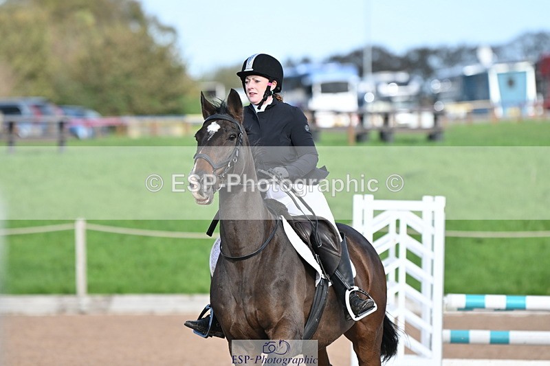 231029A-115115-03136 - 90cm Club and Schools