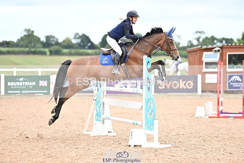 250820B-132203-00772 - Cls 4 Newcomers and 1.10m Open