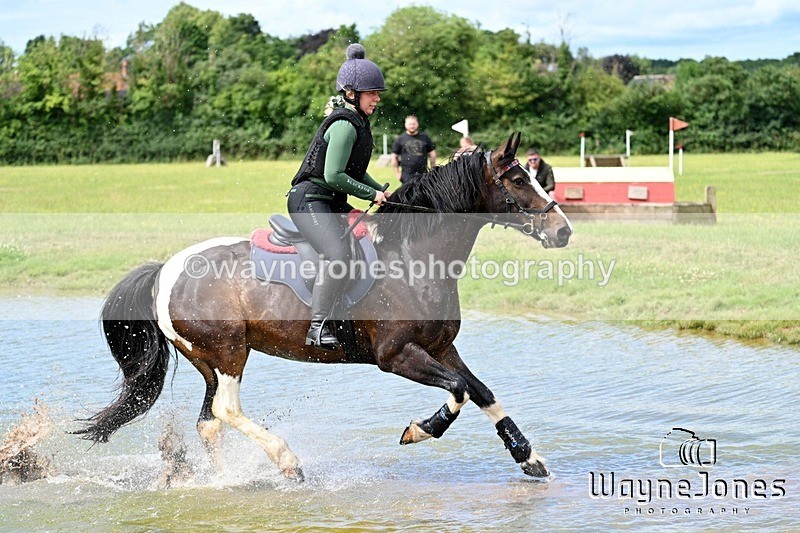 WJ7_8859 - Kellie Jade Ellie XC training with Kelly Harris 28-06-26