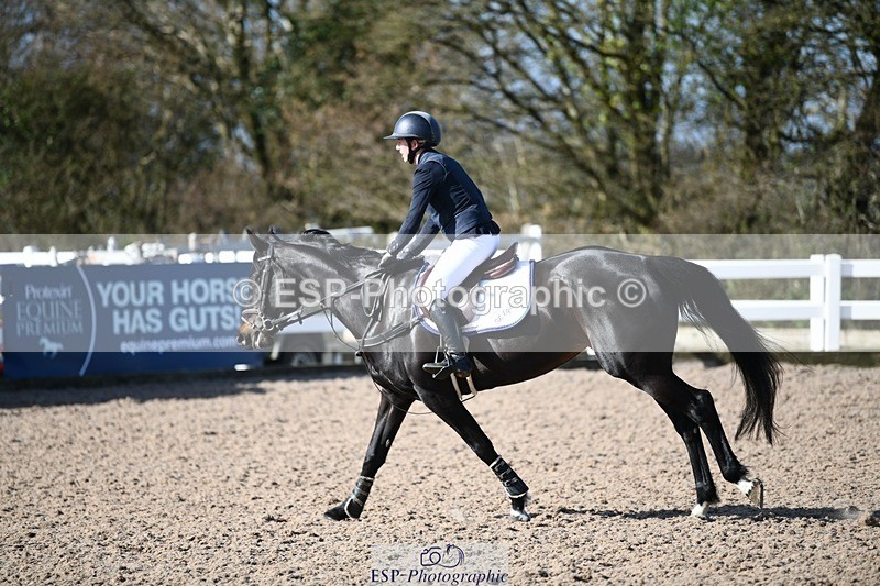 250330-100756-06002 - Cls 32 British Novice and 90cm