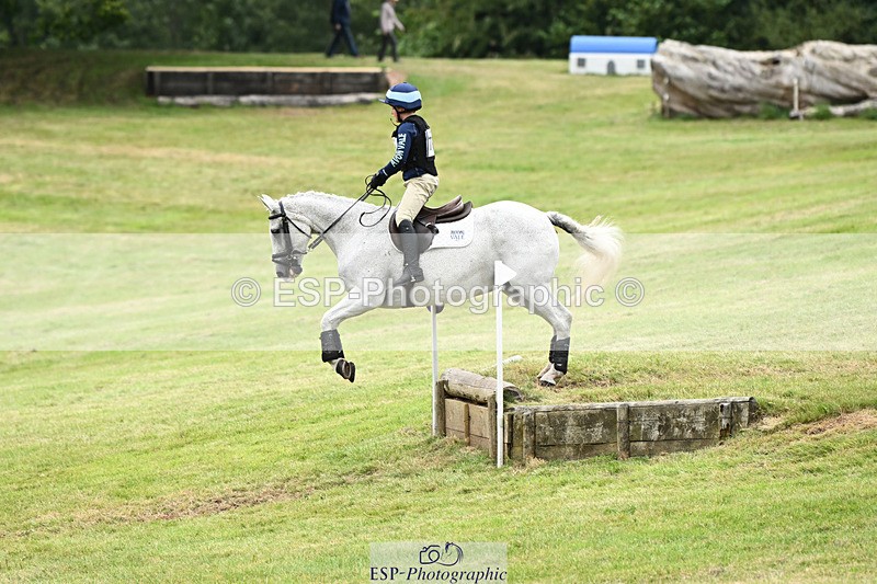 240825X-163239-37292 - 80cm XC 16.30 to 17.30