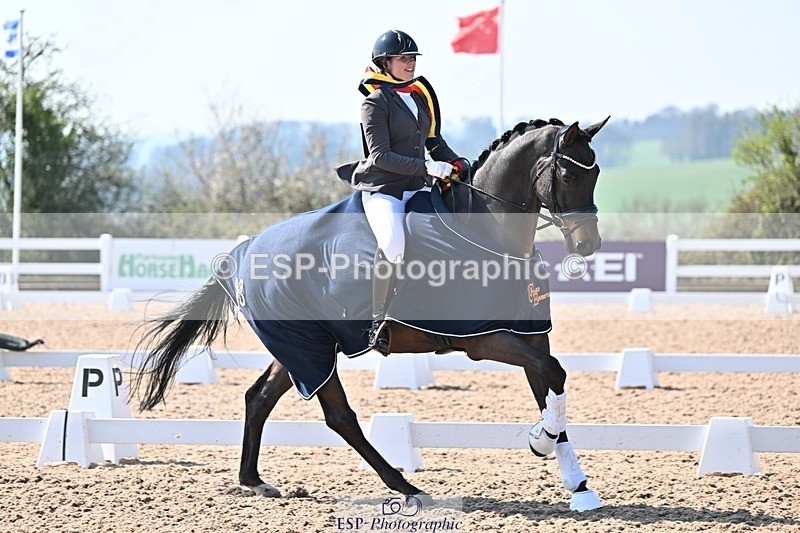 250404-142130-06591 - Cls 12 CoH Ind Presentations