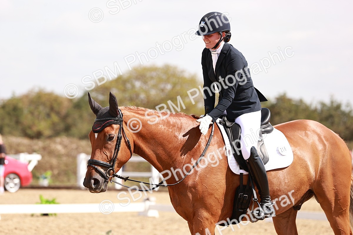 SBM_018485 - Class 17 - Novice 6