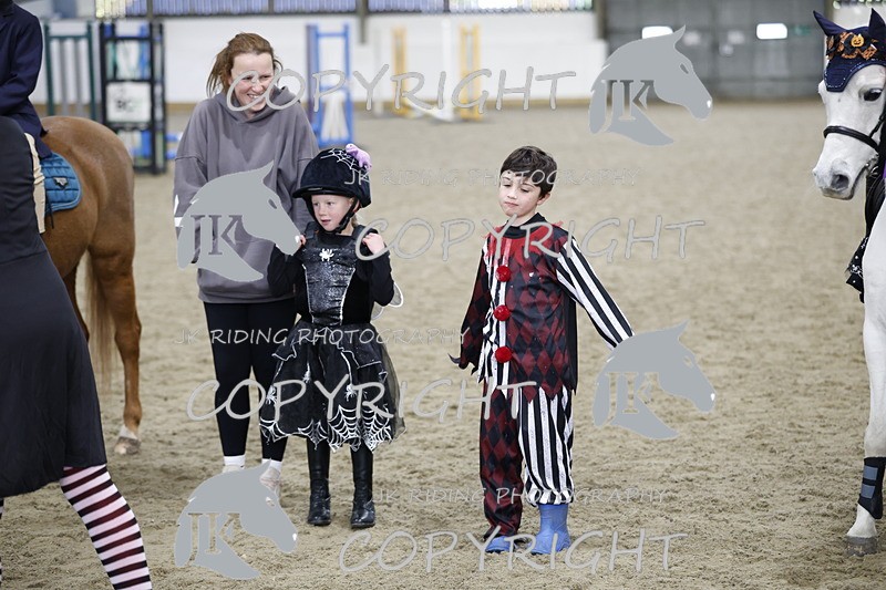 _T0A0910 - Class 1 Cross poles