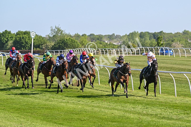120525-Race 7-Water Of Leith-9062 - Race 7