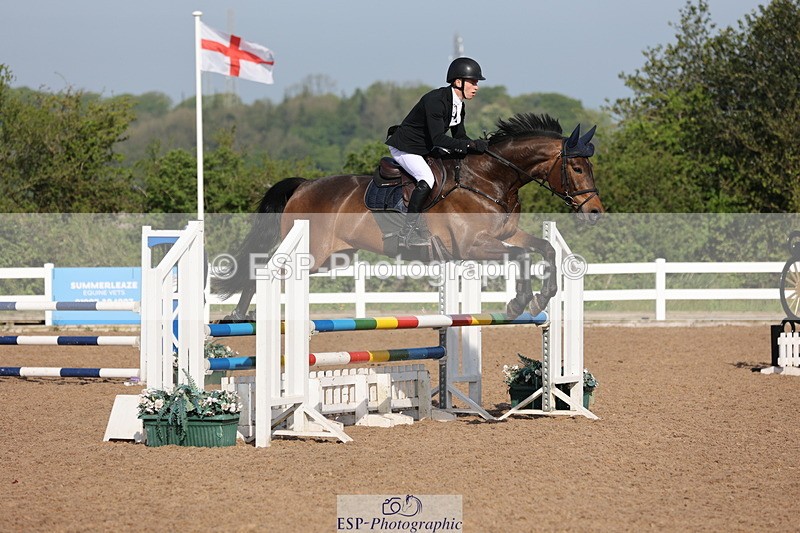 240510A-084616-04403 - Cls 13 British Novice and 90cm Open