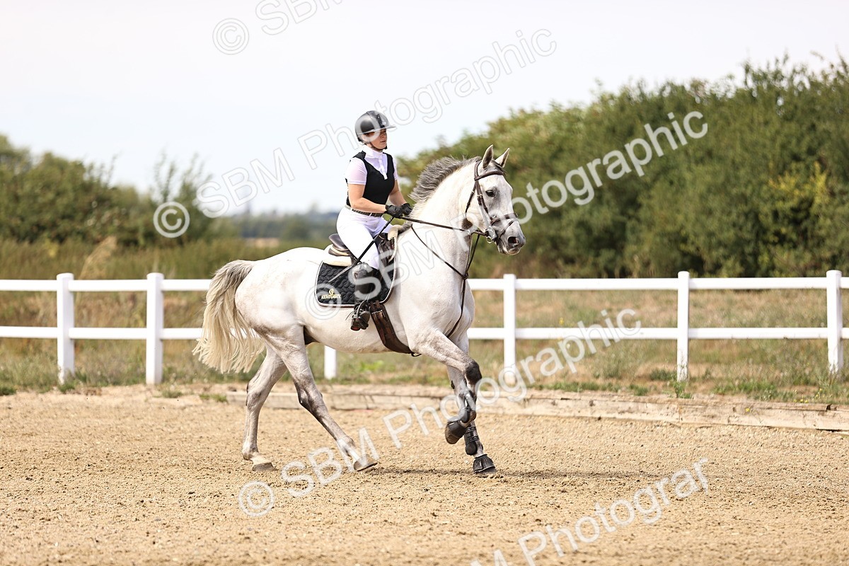 SBM_001221 - Class 4 - Senior Discovery - 1.00m Open