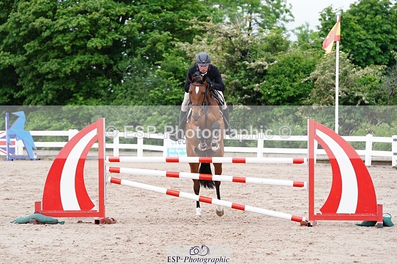 250524-121746-06571 - Cls 21 A&B Snr Disco & 1.00m Open
