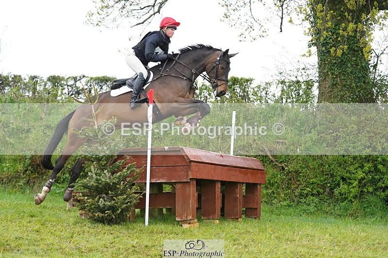 250418-102448-00988 - 017-Rosie.Bradley-Hole-KILMOUNTAIN.TOYBOY