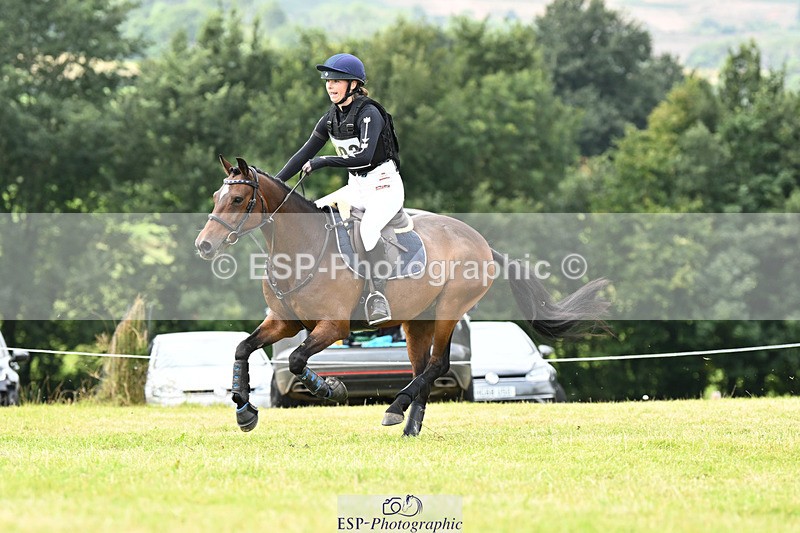 240825X-115226-32148 - 70cm XC 11.00 to 12.00