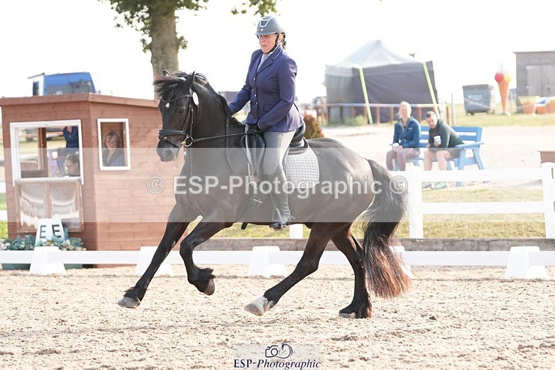 250817-090100-07065 - 115-Alison.AndrewsBercoed.Sambo