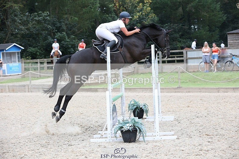 230908-172420-03282 - Cls 9 Snr Newcomers & 1.10m Open