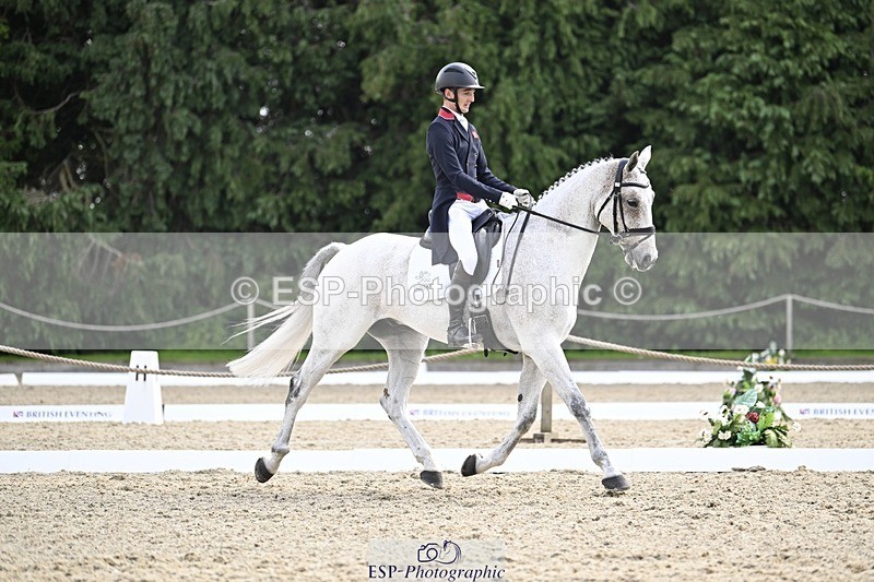 000101-193956-04024 - 421-ASK_FOR_MANCHIER-Tom_Jackson