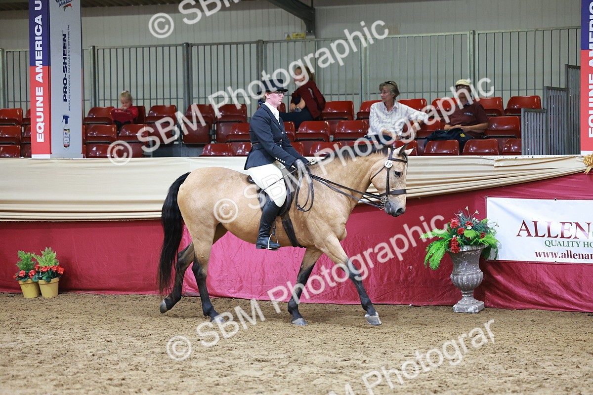 SBM_18694 - Class 952 - M&M Ridden Supreme Final