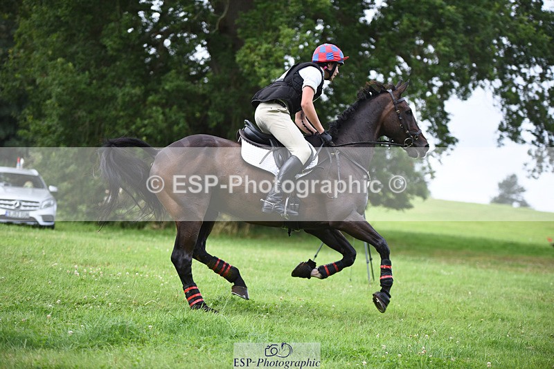 240804-113924-12341 - 415-Benjamin_Plunket-BARDUN_ACROBAT