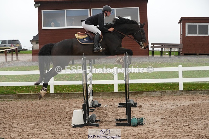 251109-114422-03616 - Cls 20 Newcomers and 1.10m Open