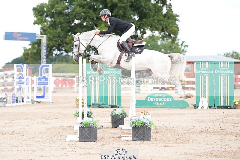 250801-104105-04777 - Cls 14 Snr Fox 1st Rnd