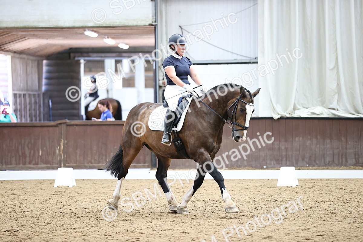 SBM_002037 - Novice 4 - 11.15-13.22