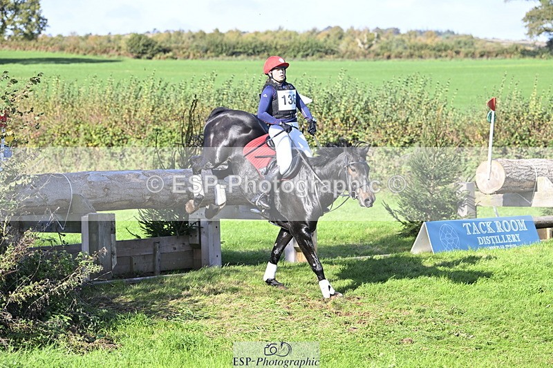 251024A-124302-11242 - B-136-Sophie.Jackson