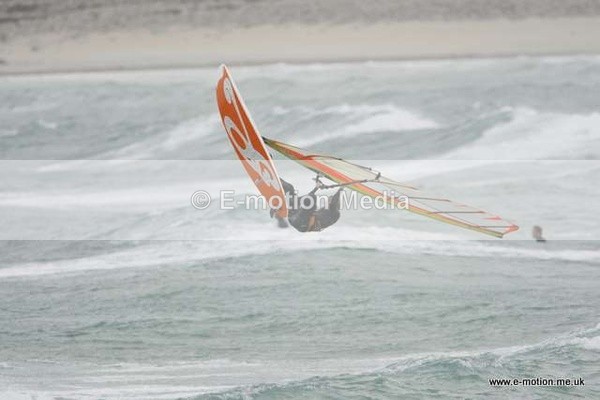 WS 110509  80 - Windsurfing