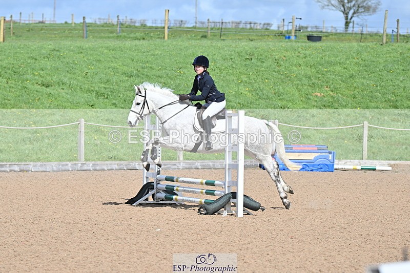 240409A-DSC_0201-01380 - 50cm Clear Round