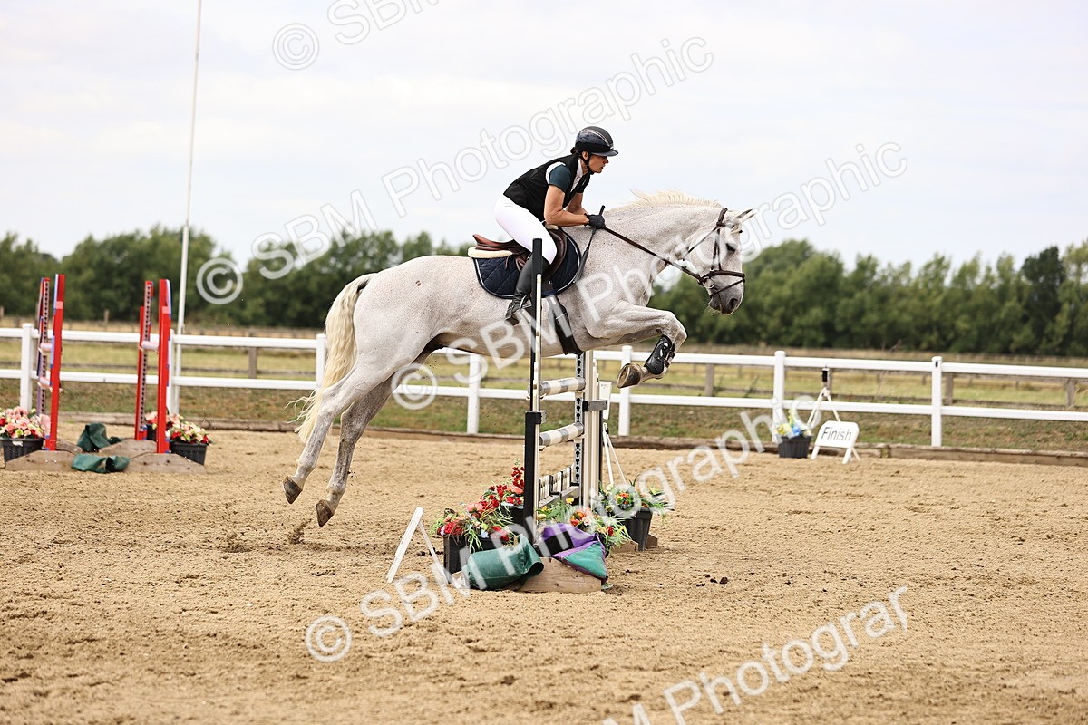 SBM_010495 - Class 9 - Senior Foxhunter - 1.20m Open