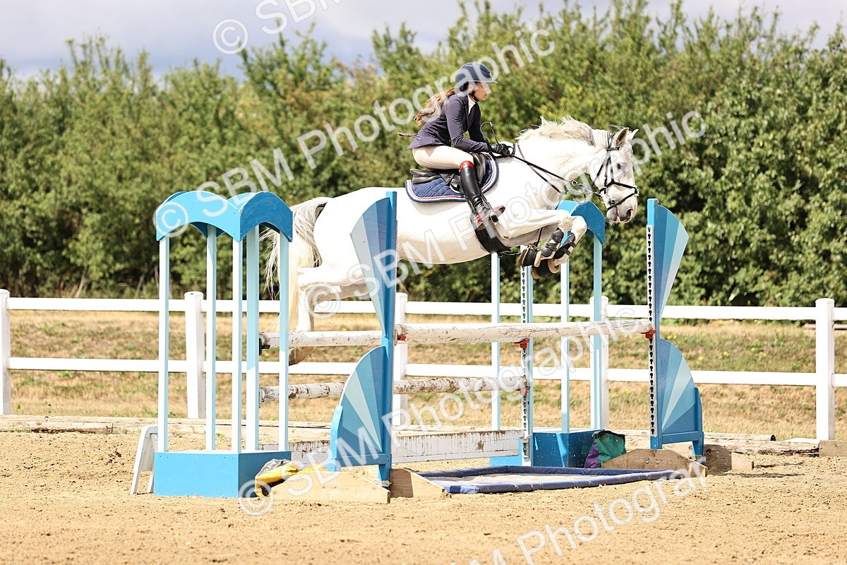 SBM_026810 - Class 13 - Senior Newcomers - 1.10m