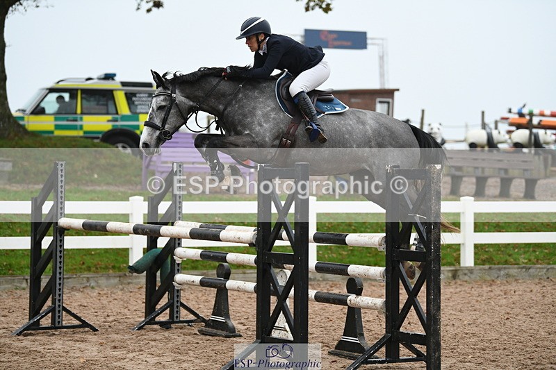 241103A-103443-07502 - SUN Cls 21 Snr Newcomers and 1.10m Open