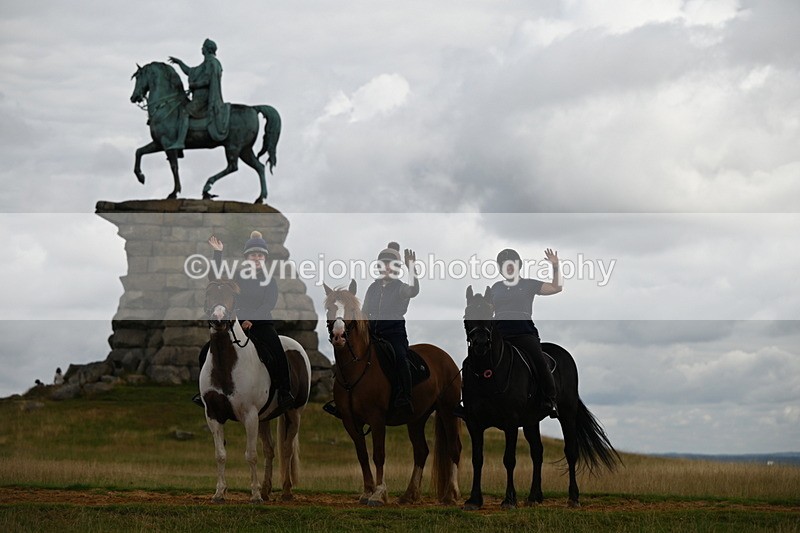 DSC_4182 - Time at Statue 09:50 to 11:09