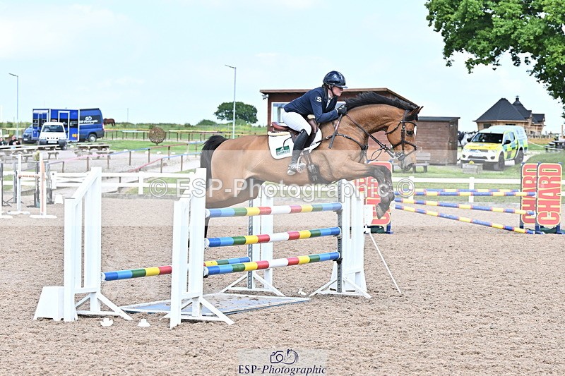 240605A-154012-00929 - Cls 5 Foxhunter and 1.20m Open