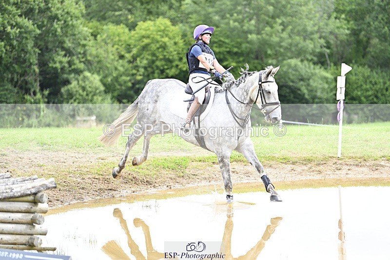 240804-112143-11997 - 312-Charlotte_Billson-KILLYCLOGHAN_MR_MOONSHINE