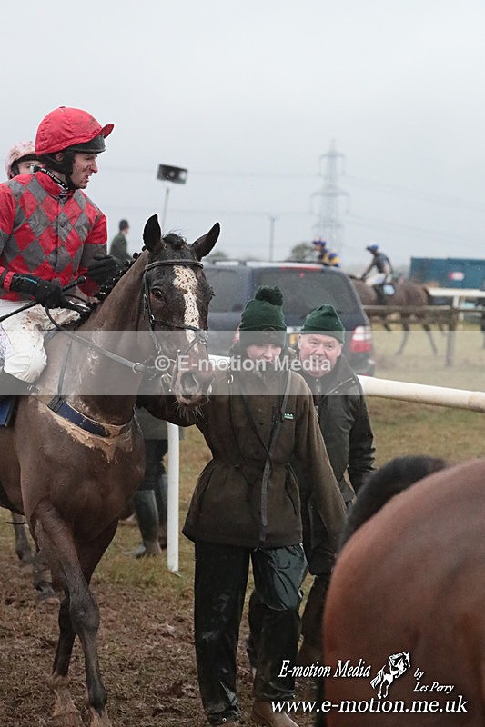 PtP 260125 1112 - Cocklebarrow Point-to-Point racing with the Heythrop Hunt 26/01/25