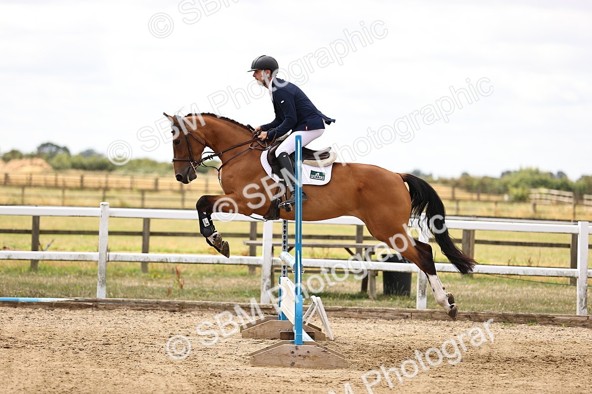 SBM_004133 - Class 3 -  Senior British Novice - 90m Open