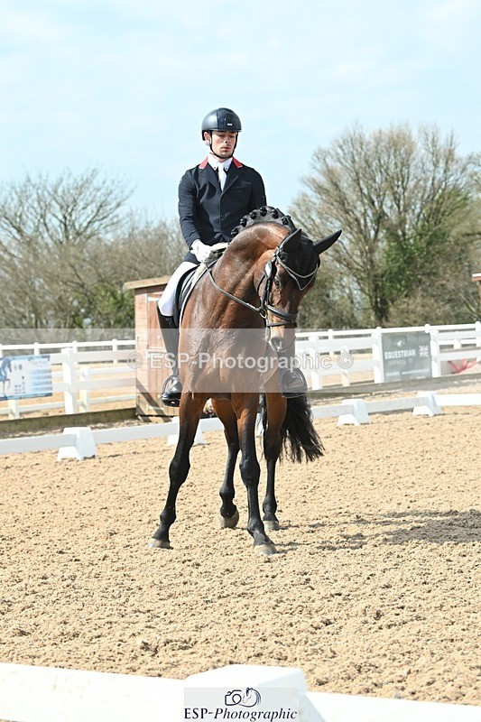 250403-104157-01551 - 048-Angus.Corrie-Deane-Maigret.VD.Watermolen