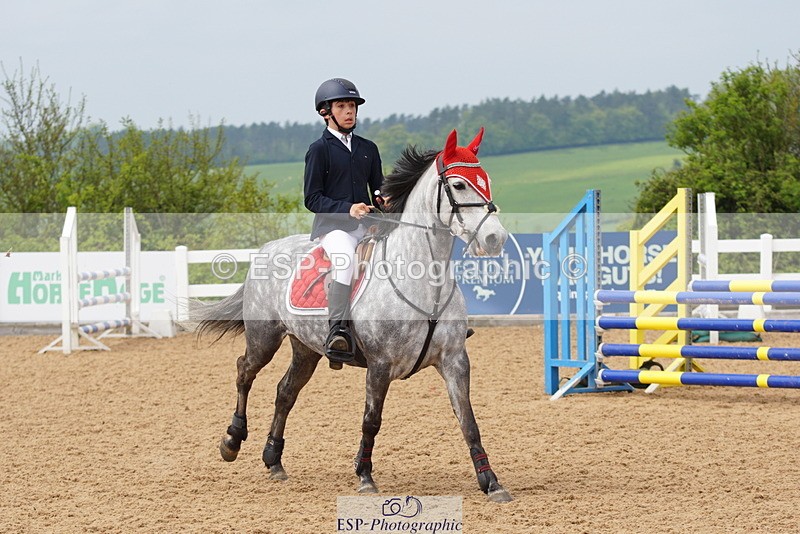 230513A-122912-00905 - Cls 4 90cm Novice Masters