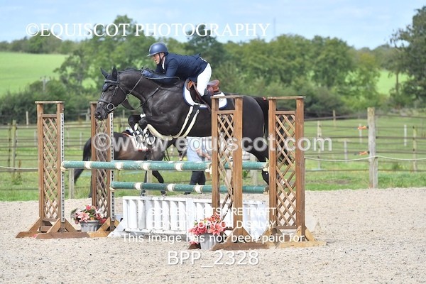 BPP_2328 - CLASS 17 SUN Senior Newcomers/ 1.10m Open