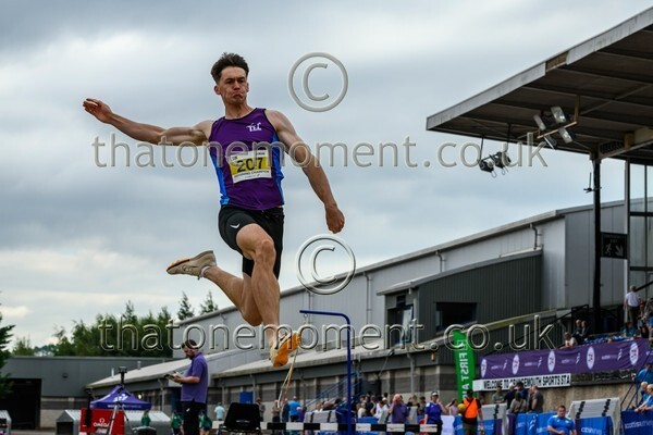 Sen25SUN-916784 - Field Male