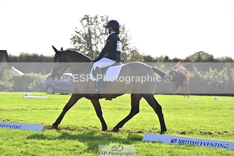 241025-120002-06980 - 373-Isabelle.Thwaite-BEACH.LADY