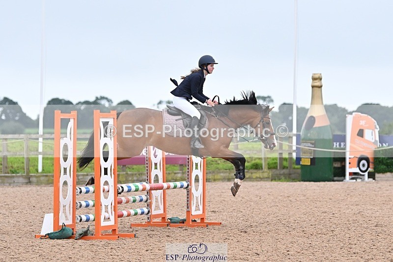 240813-184430-00753 - Classes 5 A&B & 6 80cm